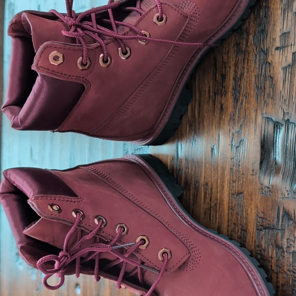 Timberland Women's Burgundy Red Satin Collar Boots Size 8 NWOT - Picture 6 of 14
